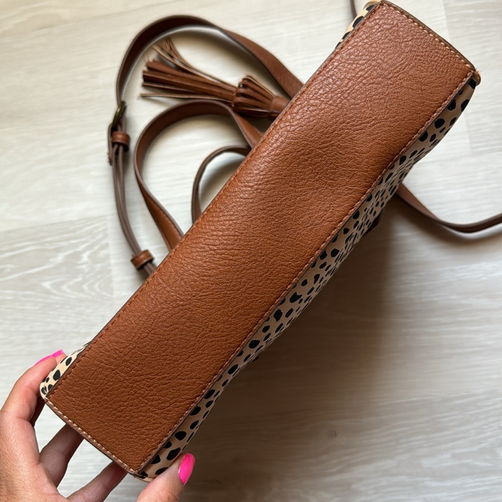 Universal Thread Leopard Purse - Picture 4 of 13